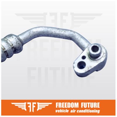 97762-2H000 Discharge AC Hose OEM Hyundai Elantra Kia Ceed 1.6L 06-11